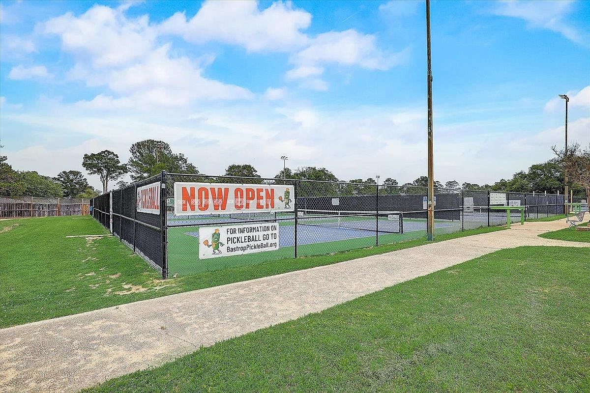 Lots 1490 1491 1492 Haleakala Bastrop, TX 78602  | Land/Lot