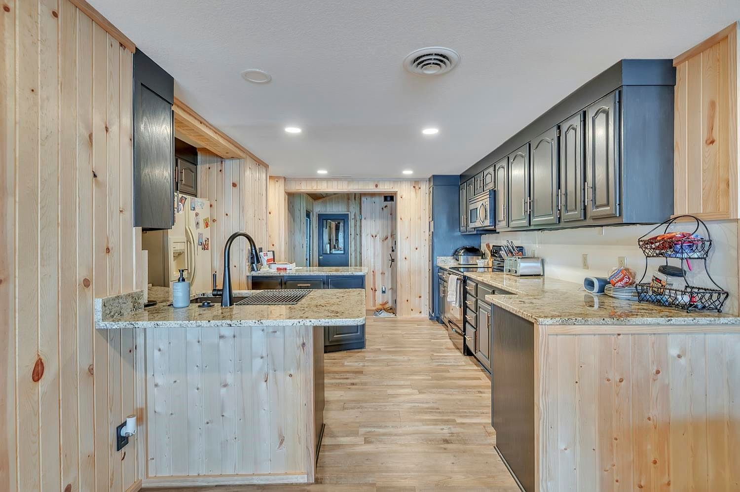 24700 140th St Orleans, IA 51360 | Single Family