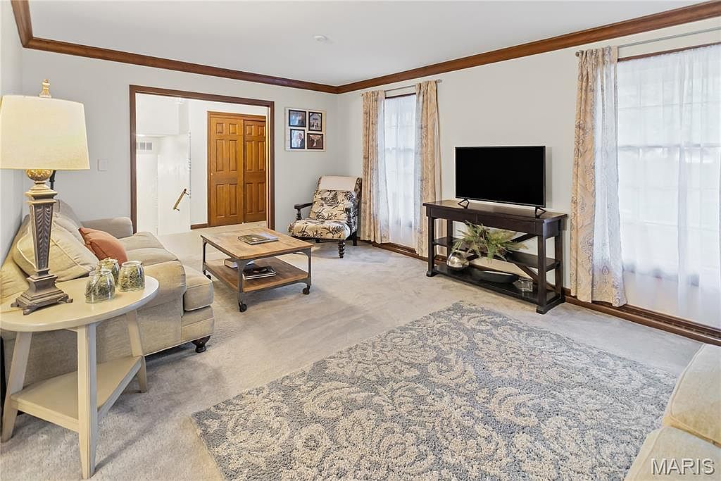 5200 Little Creek Ln Godfrey, IL 62035  | Single Family