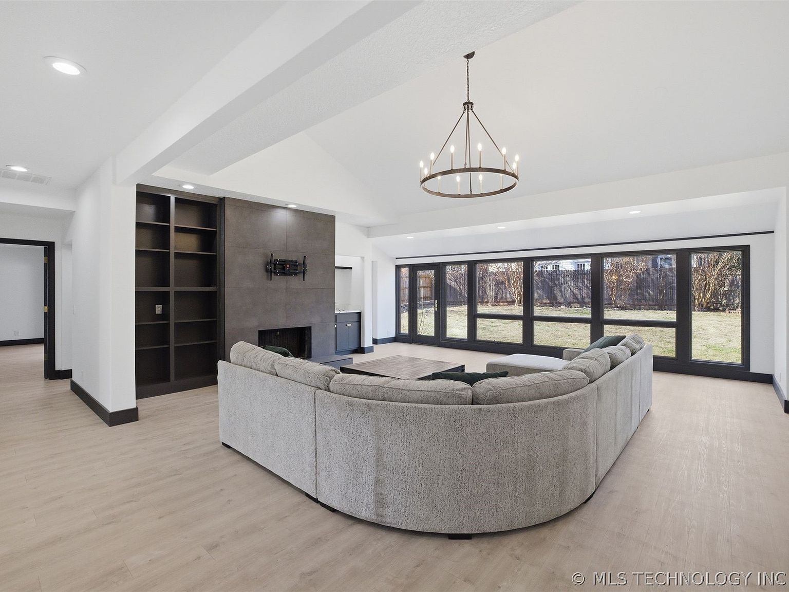 7505 E 65th St Tulsa, OK 74133  | Single Family