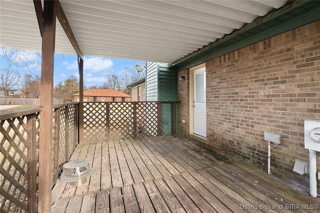 4601 Dunbar Dr Jeffersonville, IN 47130  | Single Family