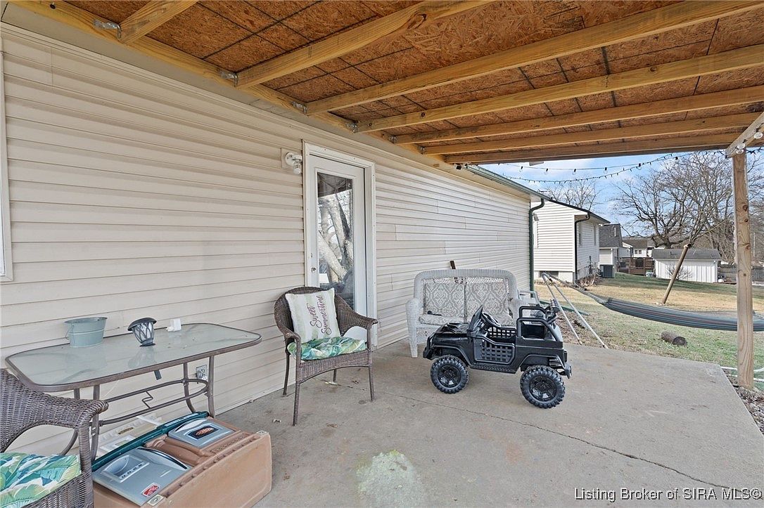 406 Grandview Dr Salem, IN 47167 | Single Family