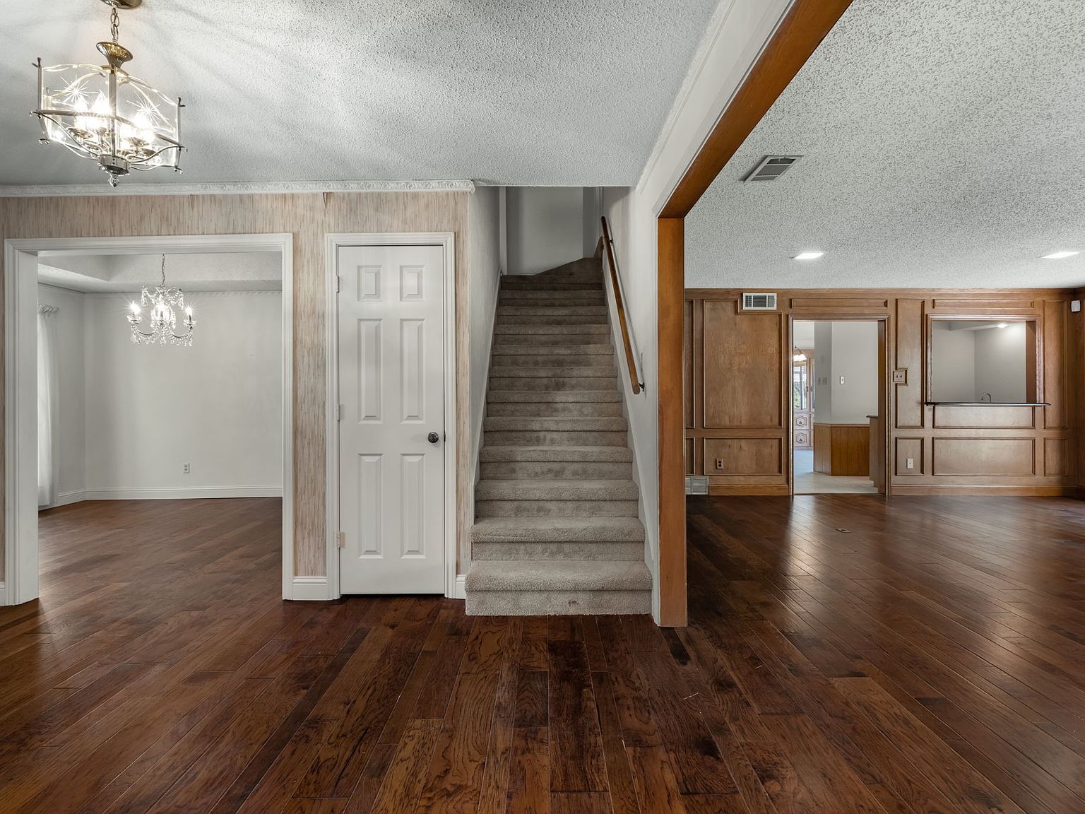 2813 Country Club Rd Garland, TX 75043  | Single Family