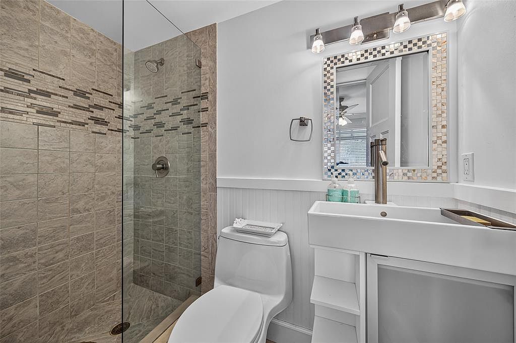 4564 El Mar Dr APT 1 Fort Lauderdale, FL 33308  | Condominium