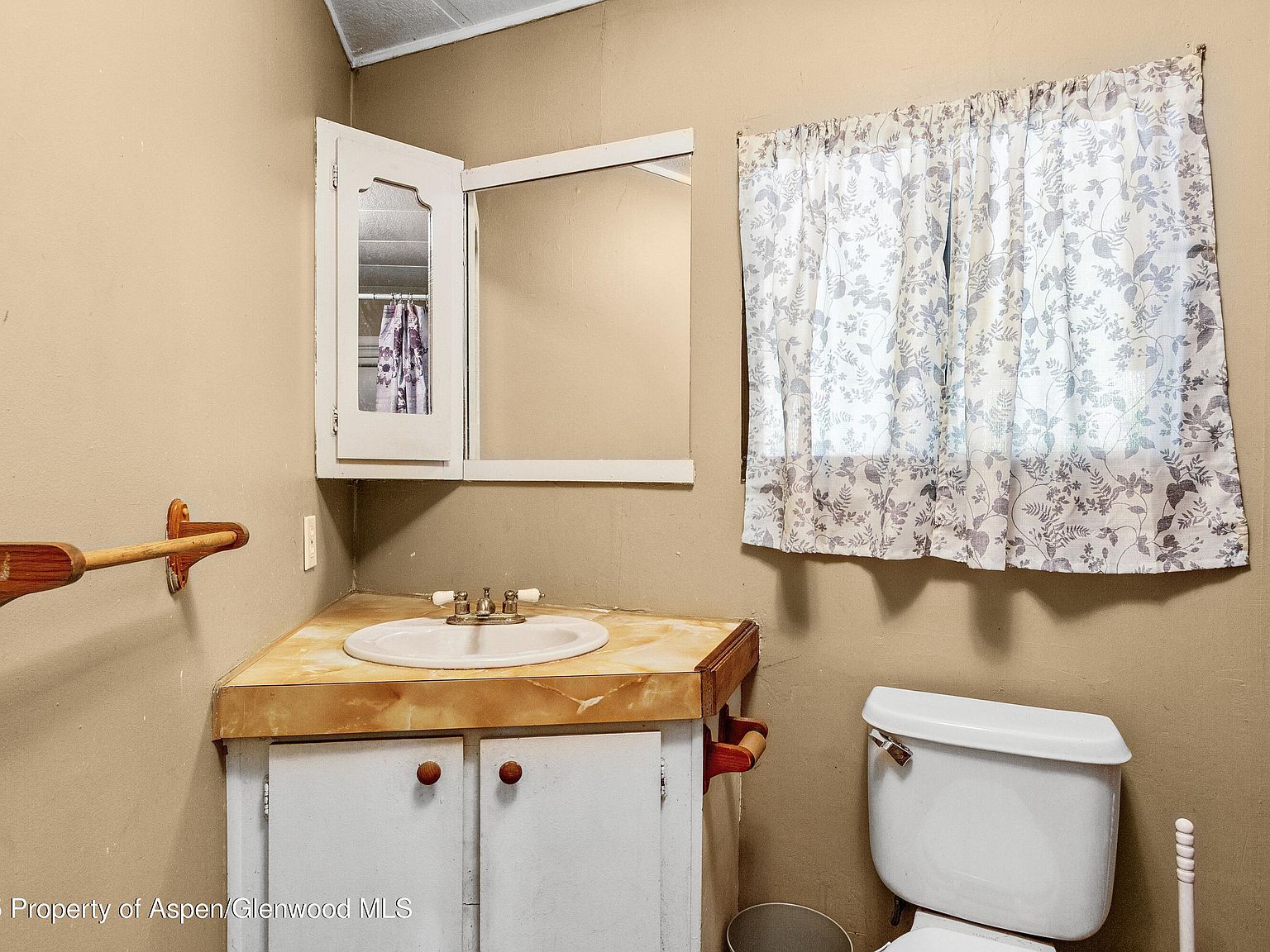 144 Navajo St New Castle, CO 81647  | Single Family