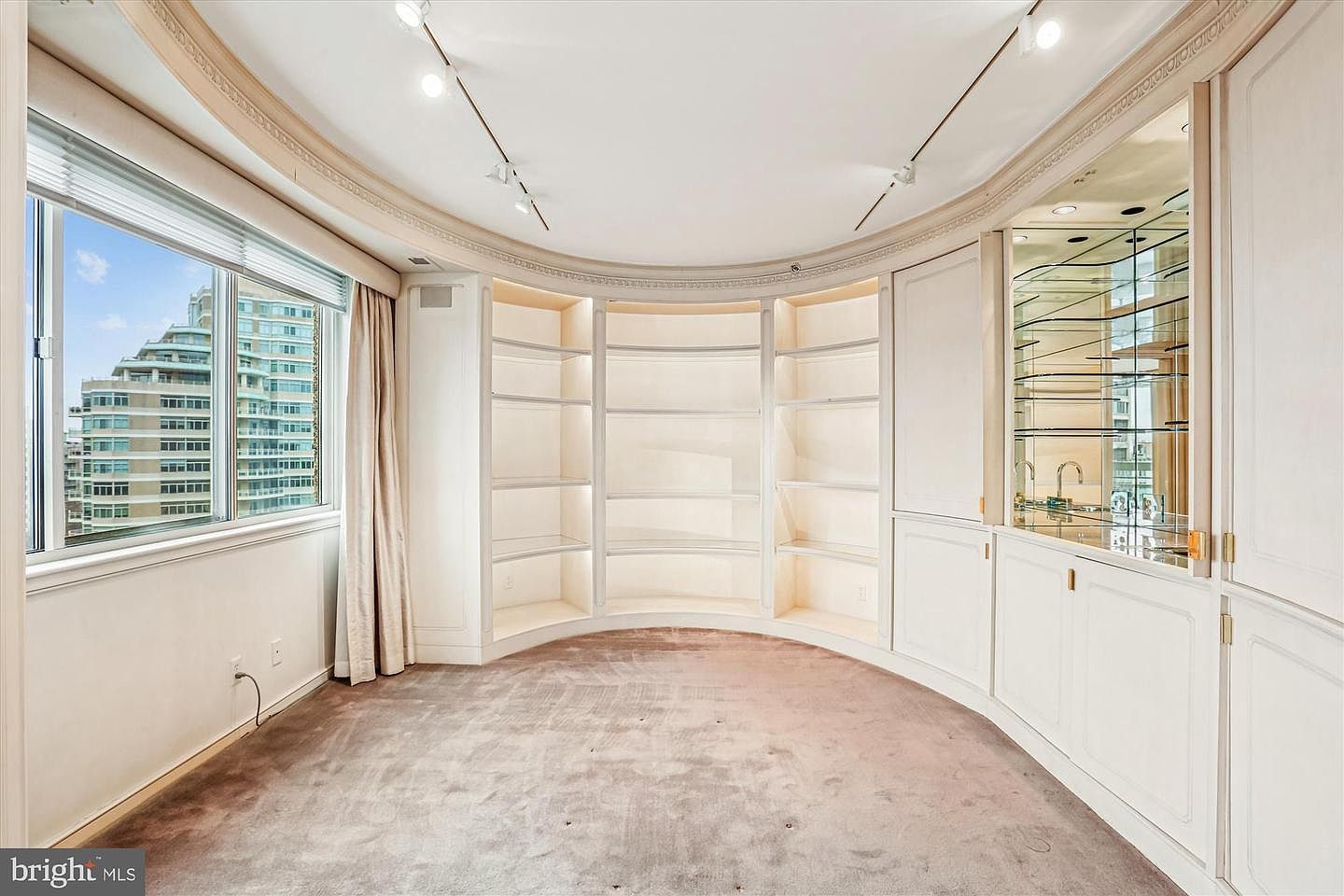 5600 Wisconsin Ave #1303/1304 Chevy Chase, MD 20815  | Condominium