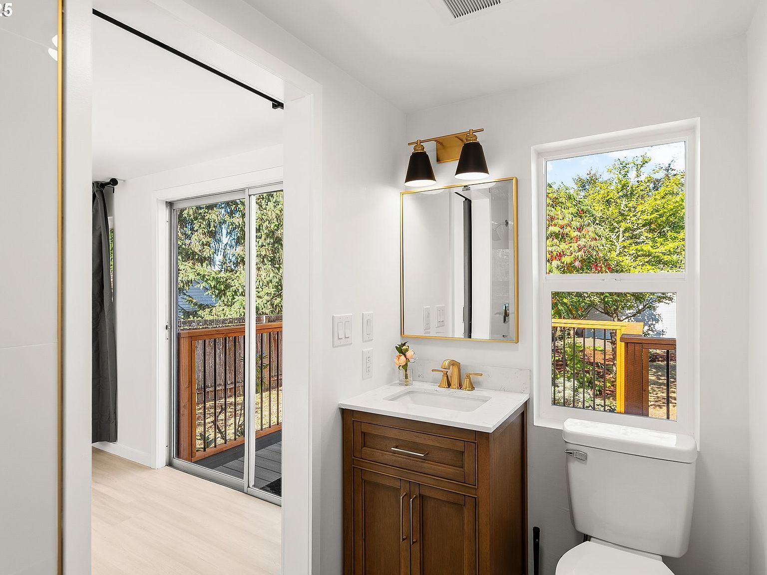 2135 SE Minter Bridge Rd Hillsboro, OR 97123 | Single Family