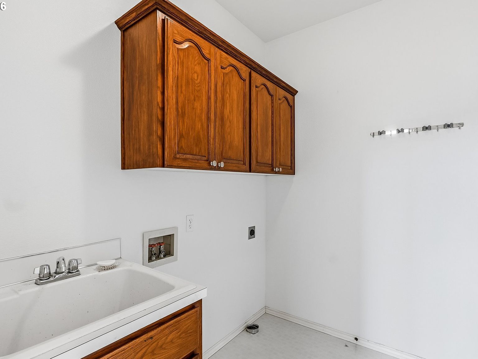 331 NE Hillwood Dr Hillsboro, OR 97124  | Single Family