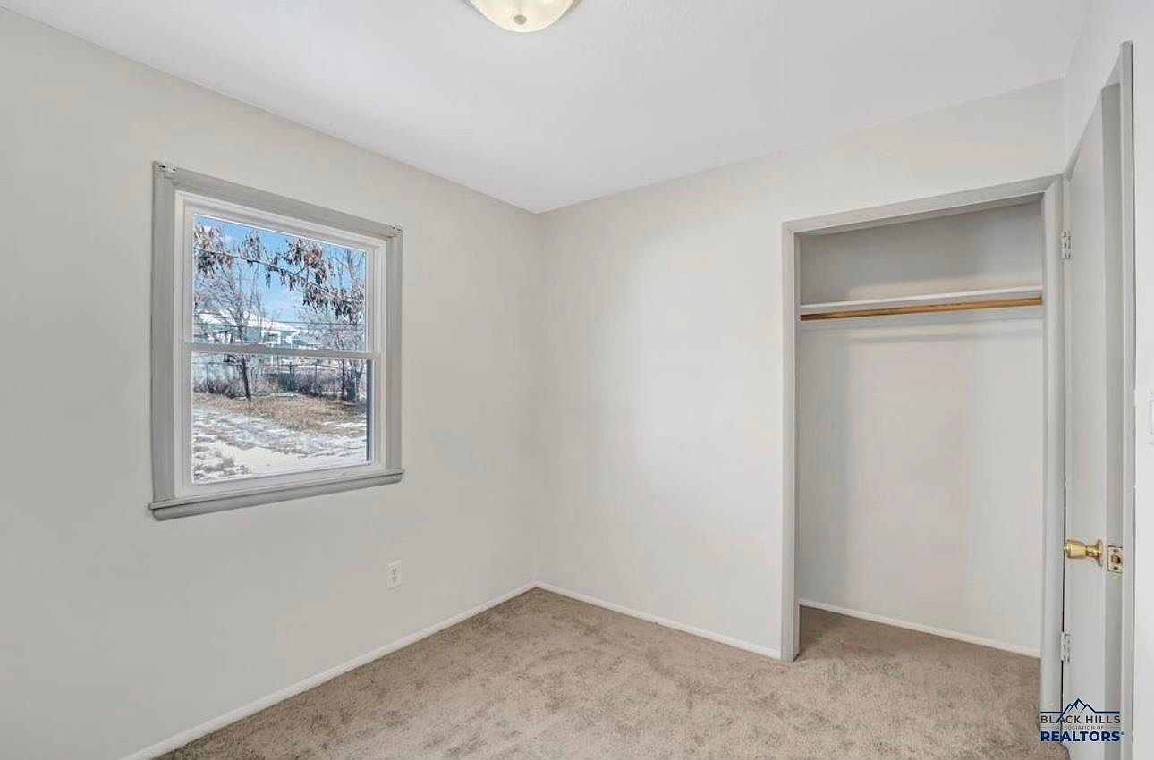 406 E Adams St Rapid City, SD 57701 | Single Family