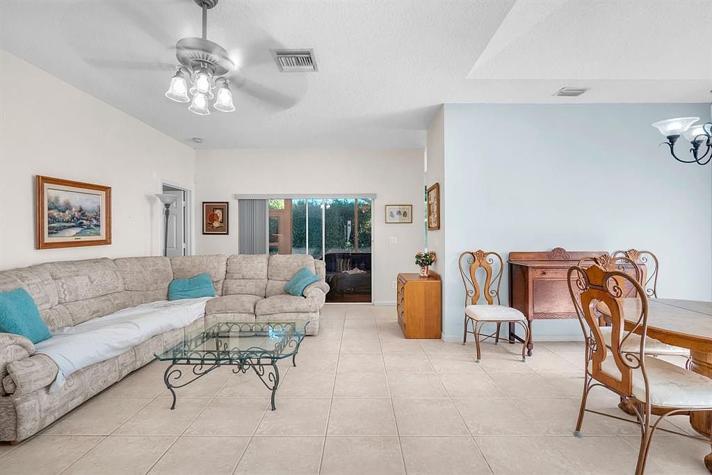 10804 Madison Dr Boynton Beach, FL 33437 | Single Family
