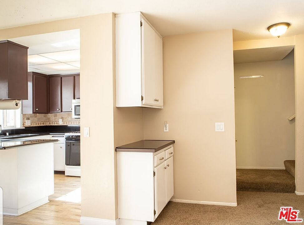 27656 Ironstone Dr APT 2 Santa Clarita, CA 91387  | New build