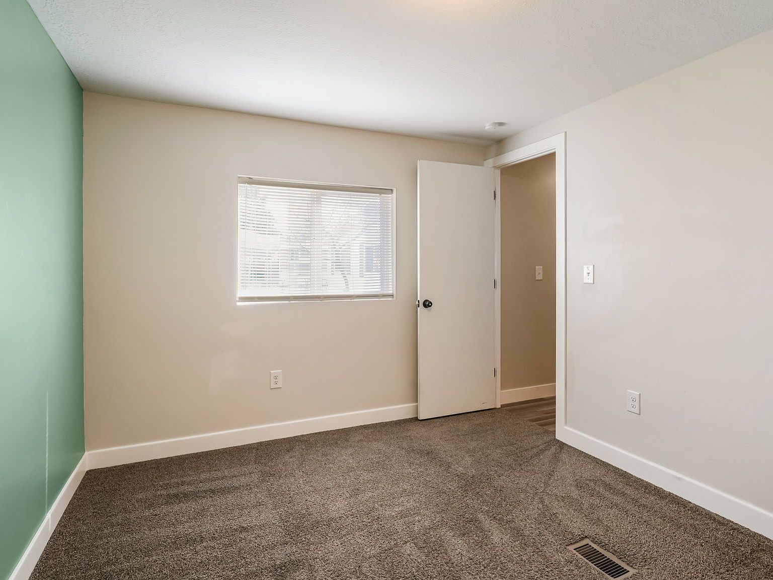 11265 S Crescent Park Cir E Sandy, UT 84070 | New build