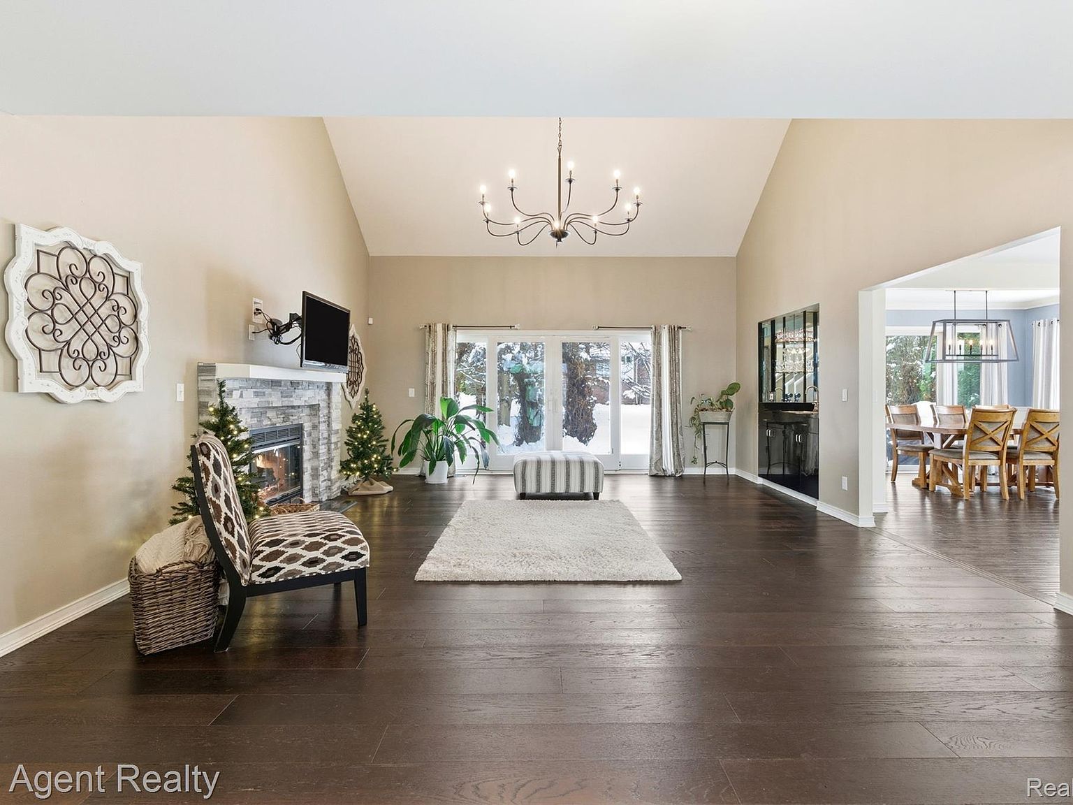 2239 Regency Hills Dr Shelby Township, MI 48316  | Single Family