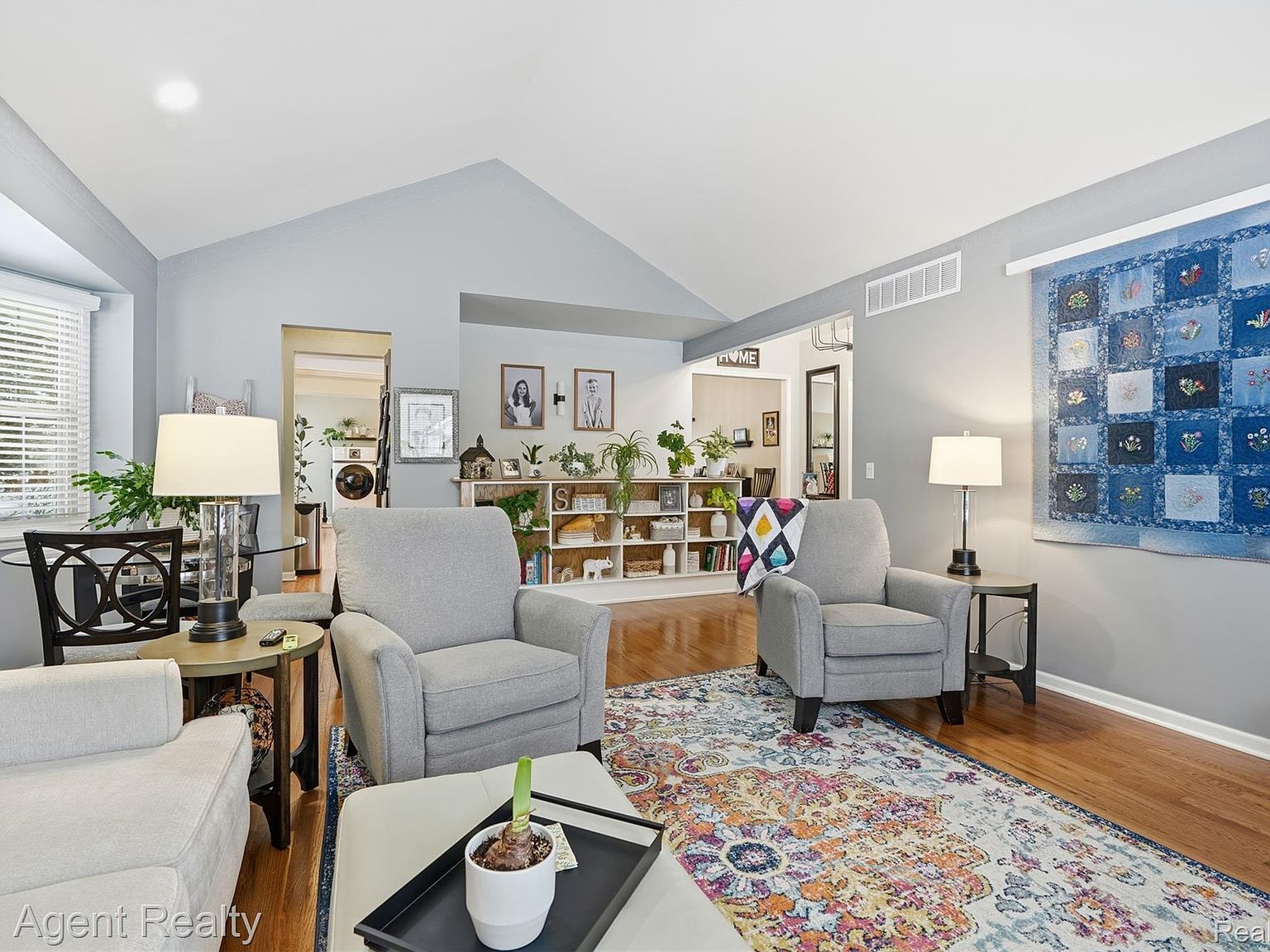 1248 Ridgeview Cir Lake Orion, MI 48362 | Single Family