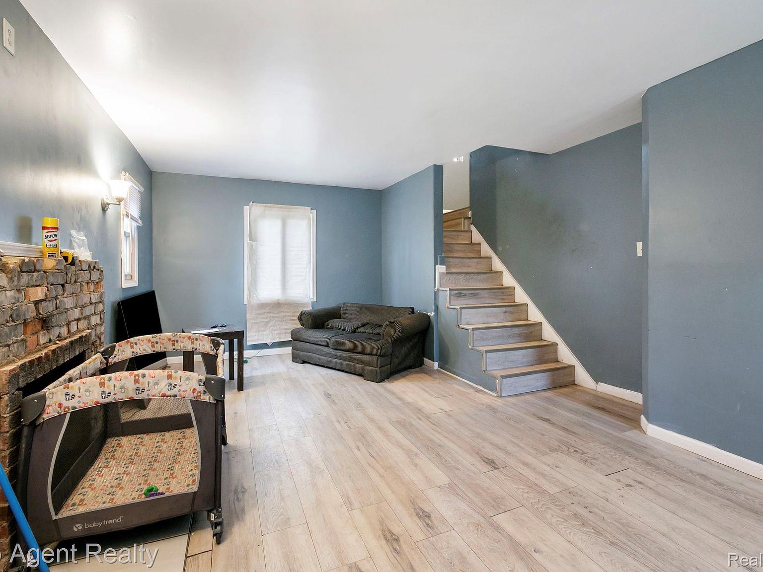 9911 Beaconsfield St Detroit, MI 48224 | Single Family