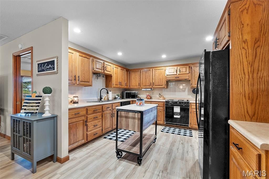 608A State Highway H Sikeston, MO 63801  | Single Family