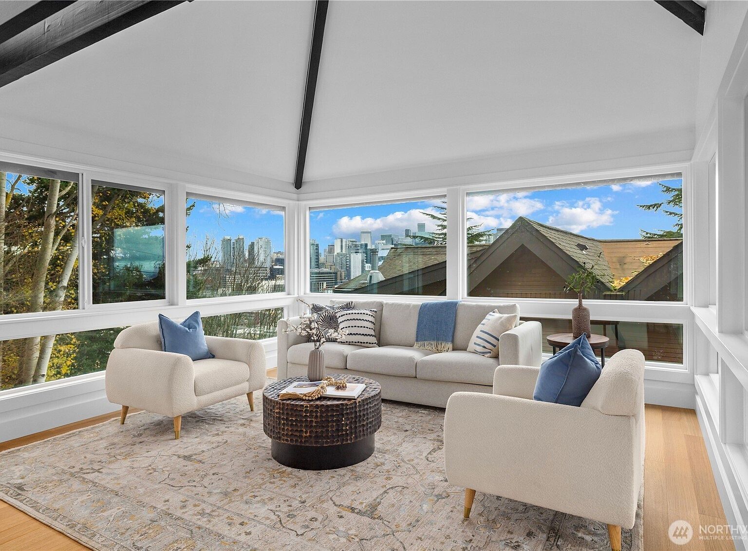 1014 4th Ave N Seattle, WA 98109  | Single Family