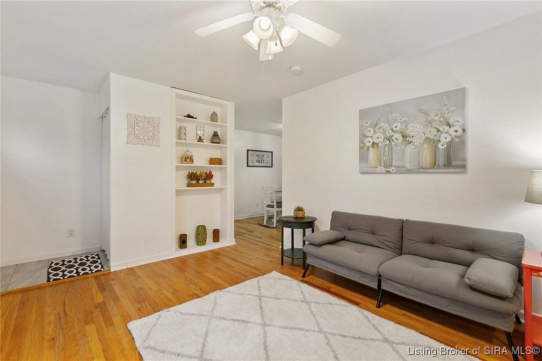 902 Assembly Rd Jeffersonville, IN 47130  | Single Family