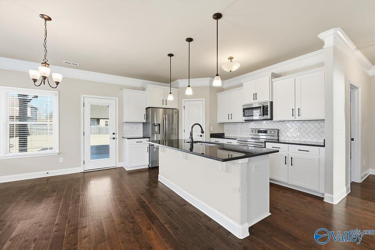 207 Liz Ln Harvest, AL 35749 | Single Family