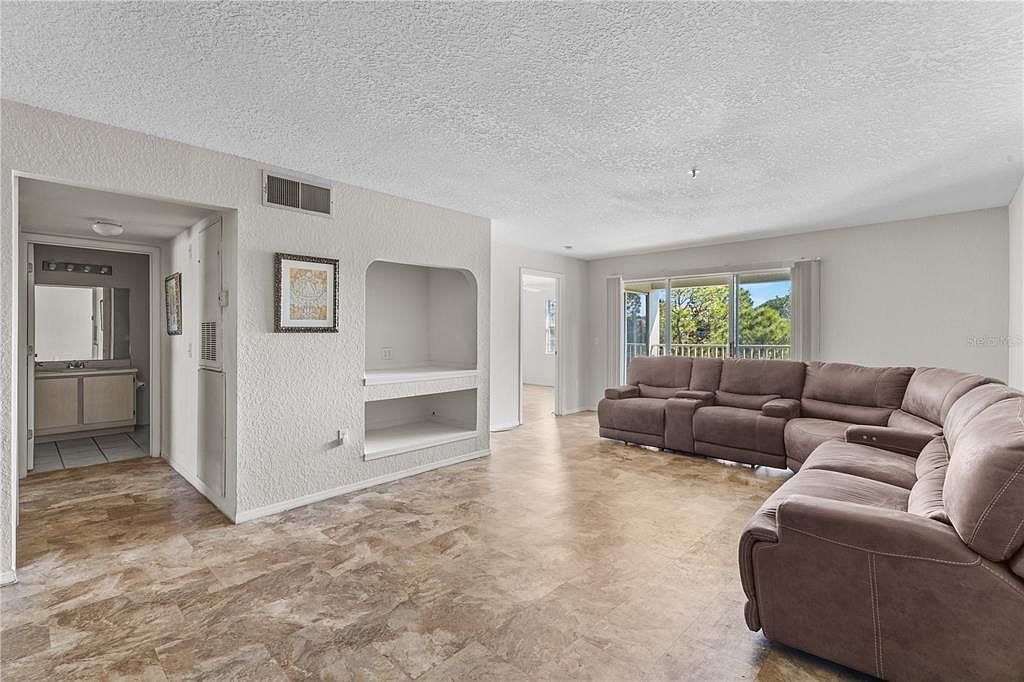 14013 Fairway Island Dr APT 434 Orlando, FL 32837 | Condominium