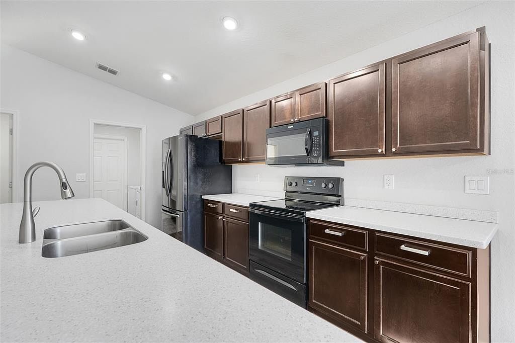 900 Kingfisher Dr Haines City, FL 33844 | Single Family