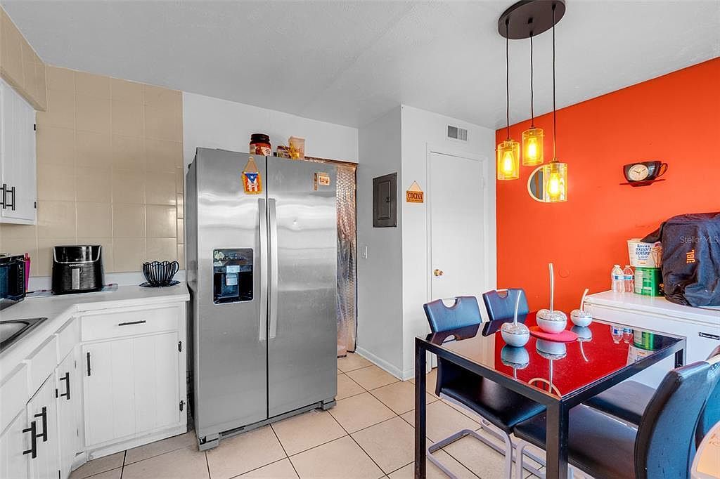 1605 W Oak Ridge Rd Unit A Orlando, FL 32809  | Condominium