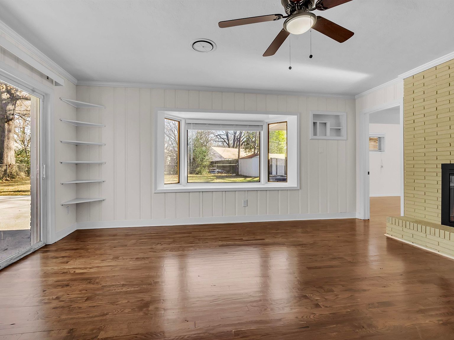 1688 Estate Dr Memphis, TN 38119  | Single Family