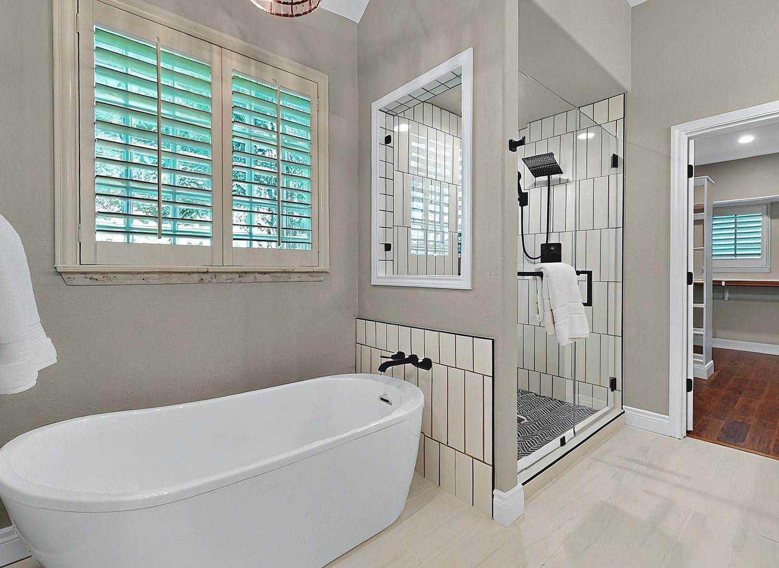 104 Standing Oak Dr Georgetown, TX 78633  | Single Family