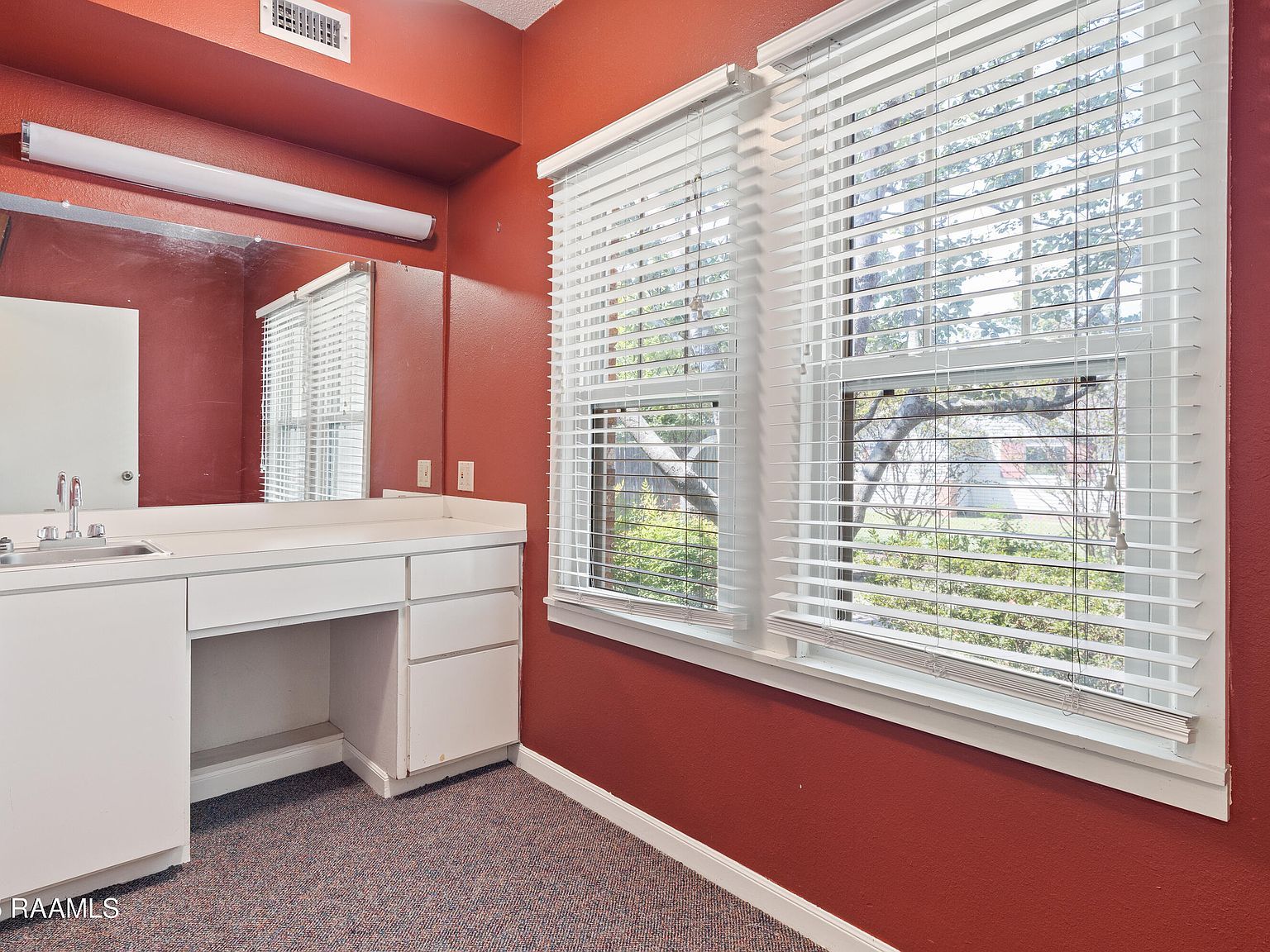 4300 W Old Spanish Trl New Iberia, LA 70560  | Single Family