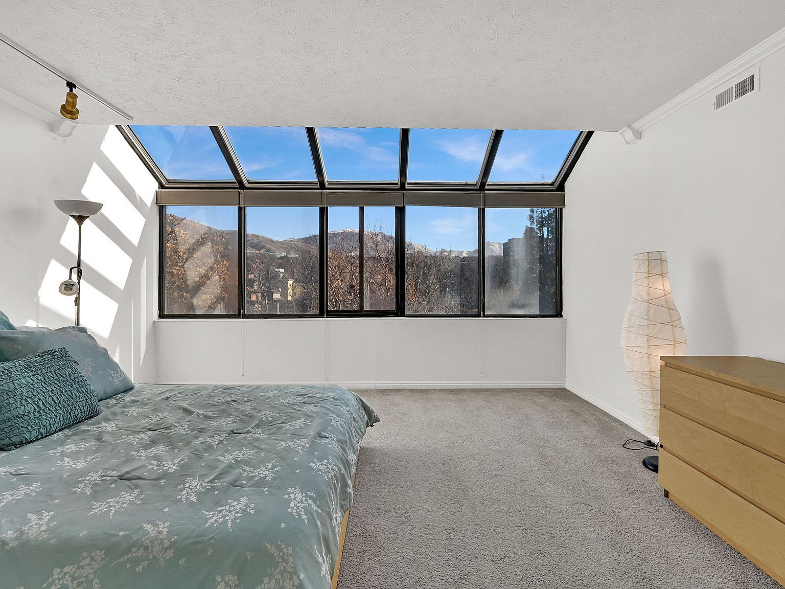 115 S 1100 E UNIT 705 Salt Lake City, UT 84102  | Condominium