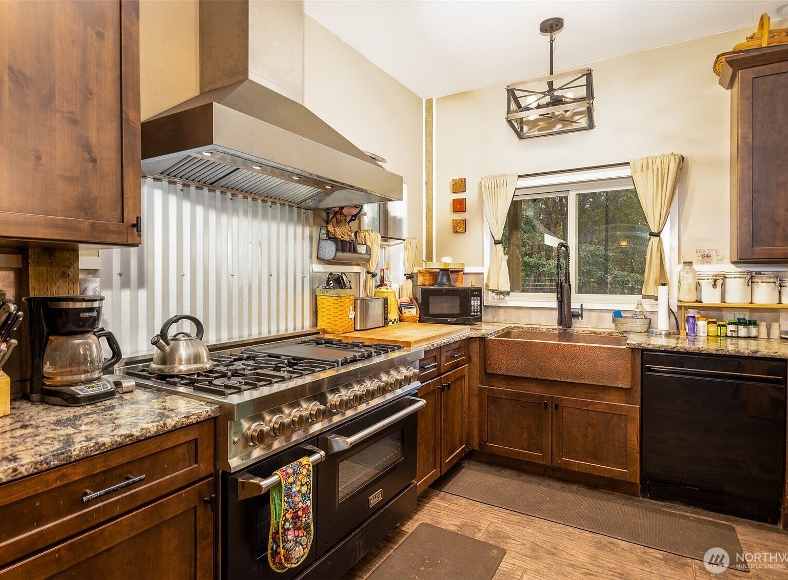 11761 N Thorp Hwy Thorp, WA 98946  | Single Family