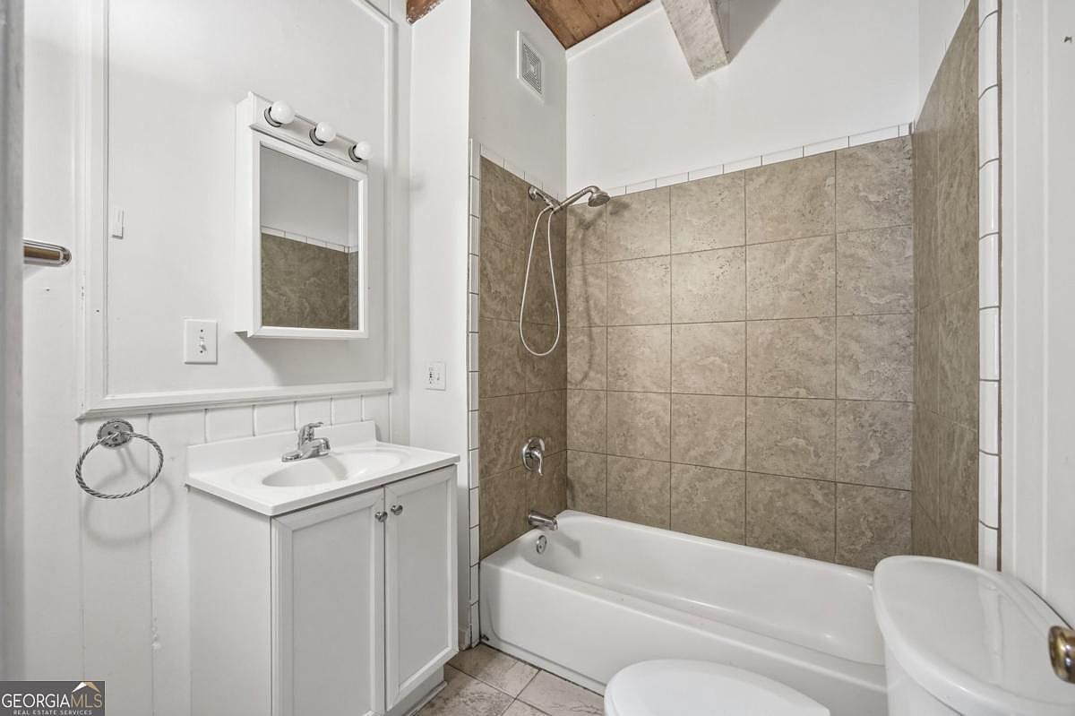 504 N Little Victoria Rd Woodstock, GA 30189  | Single Family