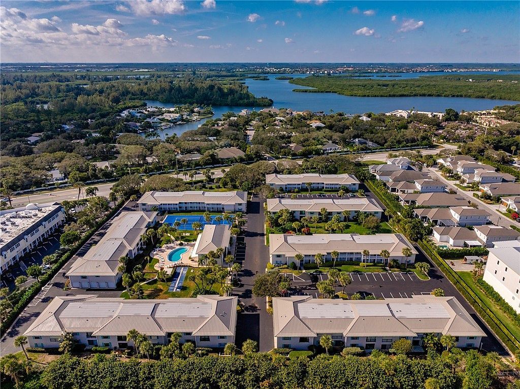 5100 Highway A1a APT D-33 Vero Beach, FL 32963 | Condominium