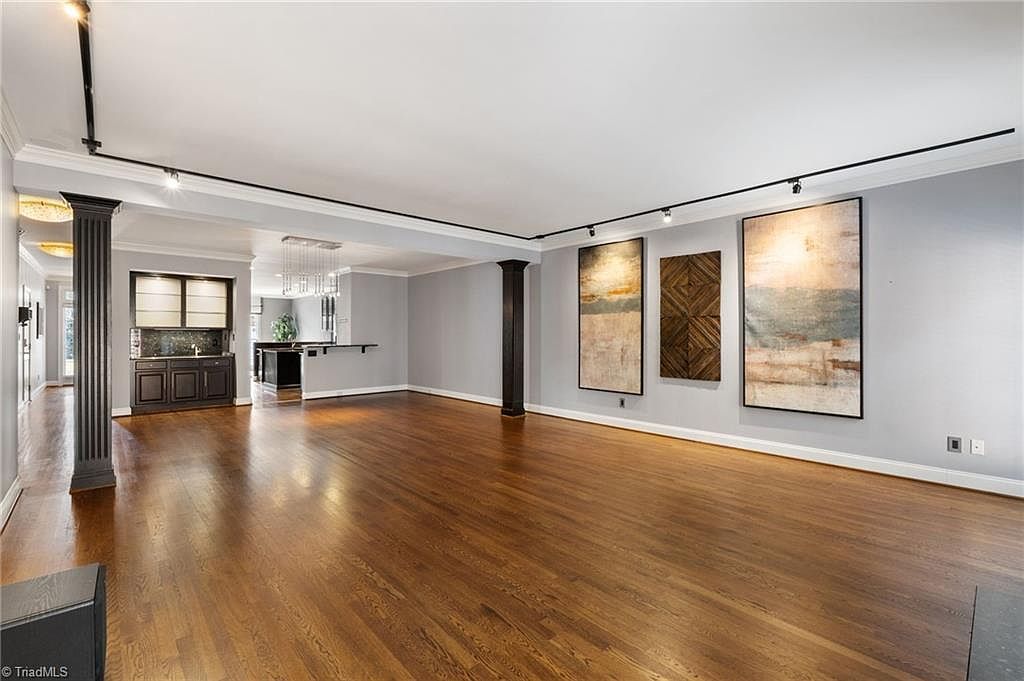 6 Hines Park Ln Greensboro, NC 27455  | Condominium