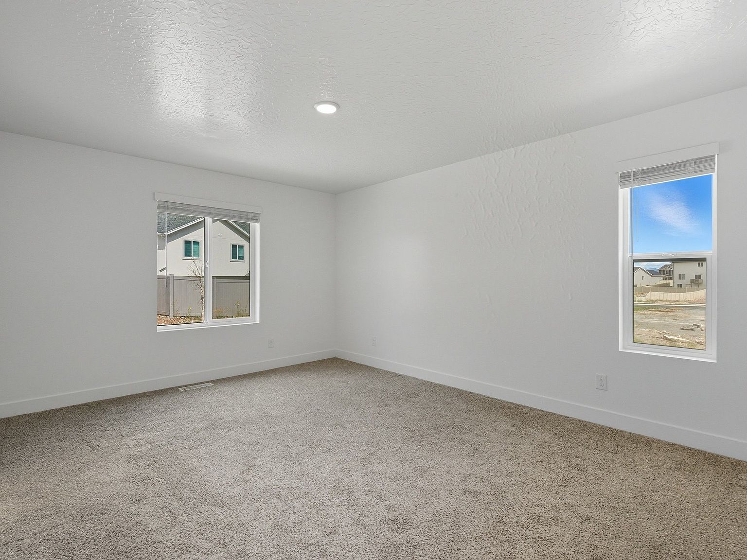 1502 S Windsong Dr Santaquin, UT 84655  | Single Family