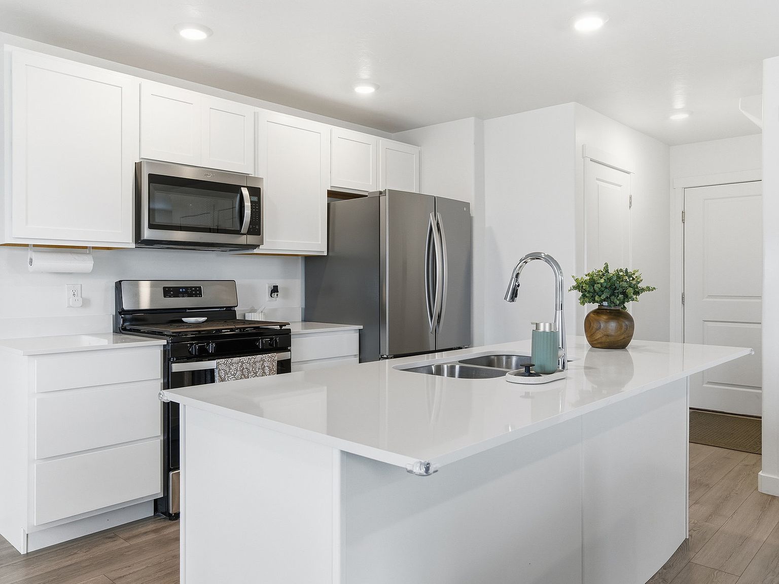 477 N Scuttlebutt Ln Saratoga Springs, UT 84045  | New build