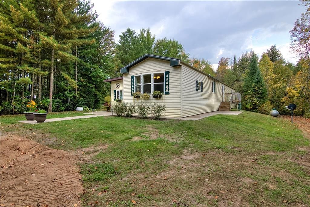 24514 State Highway 178 Cornell, WI 54732 | New build