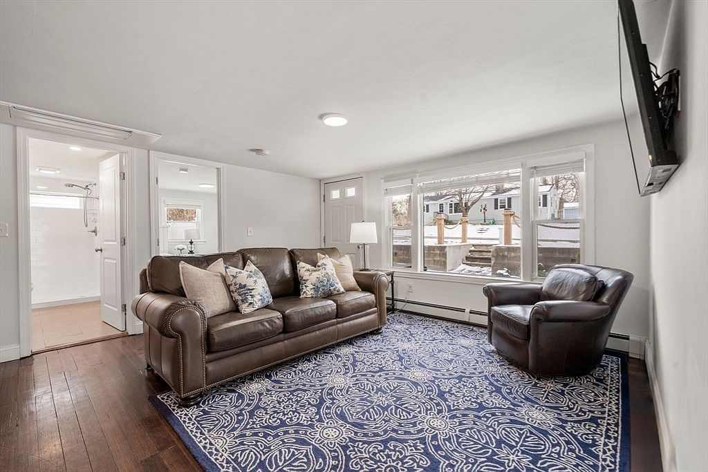 4 Leisure Ln Wareham, MA 02571 | Single Family