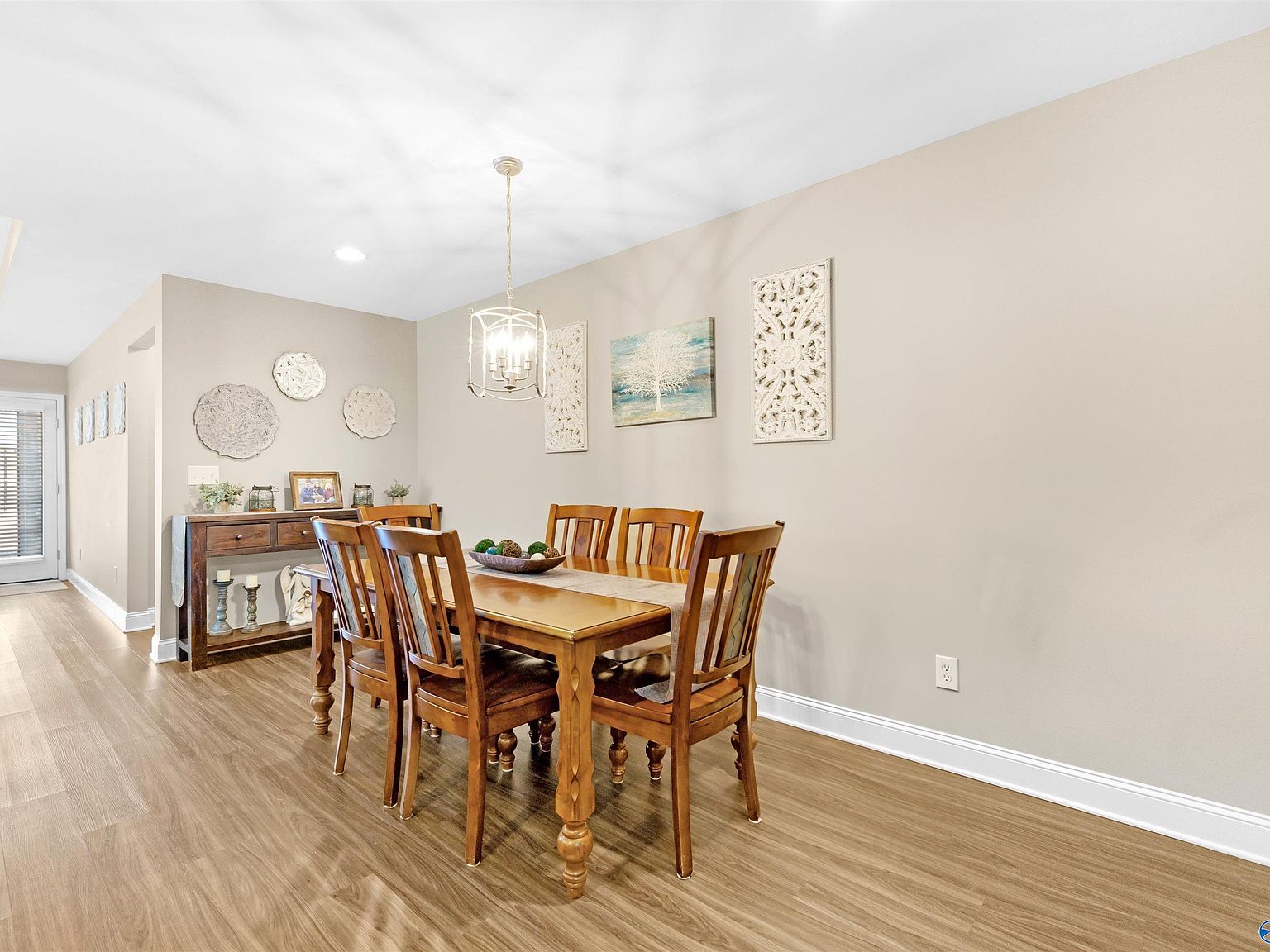 372 Willow Bank Cir Decatur, AL 35603  | Single Family