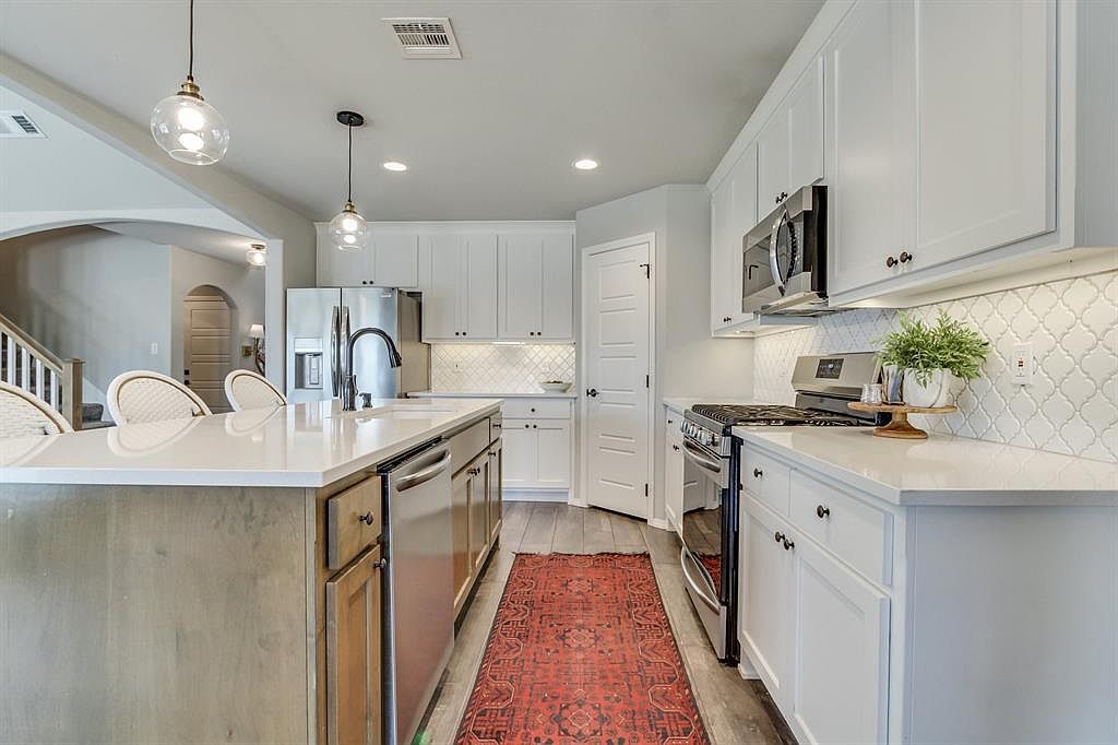 8224 NW 151st St Edmond, OK 73013  | Single Family