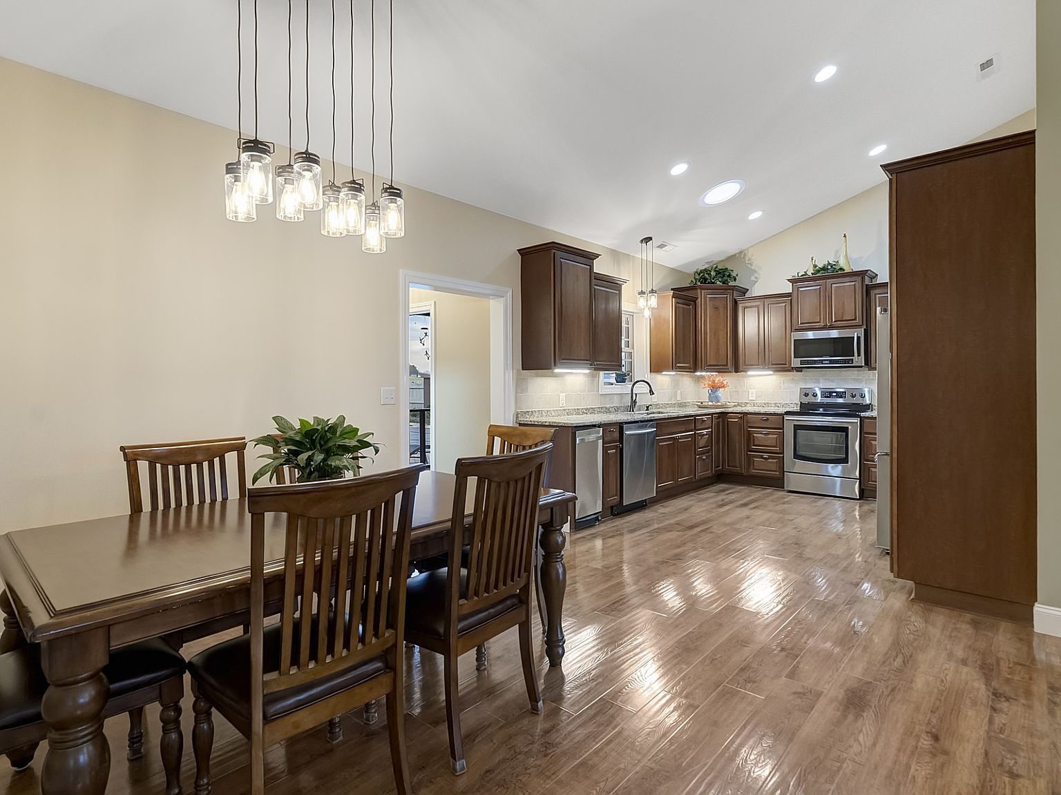 1065 Parkhurst Rd McMinnville, TN 37110  | Single Family