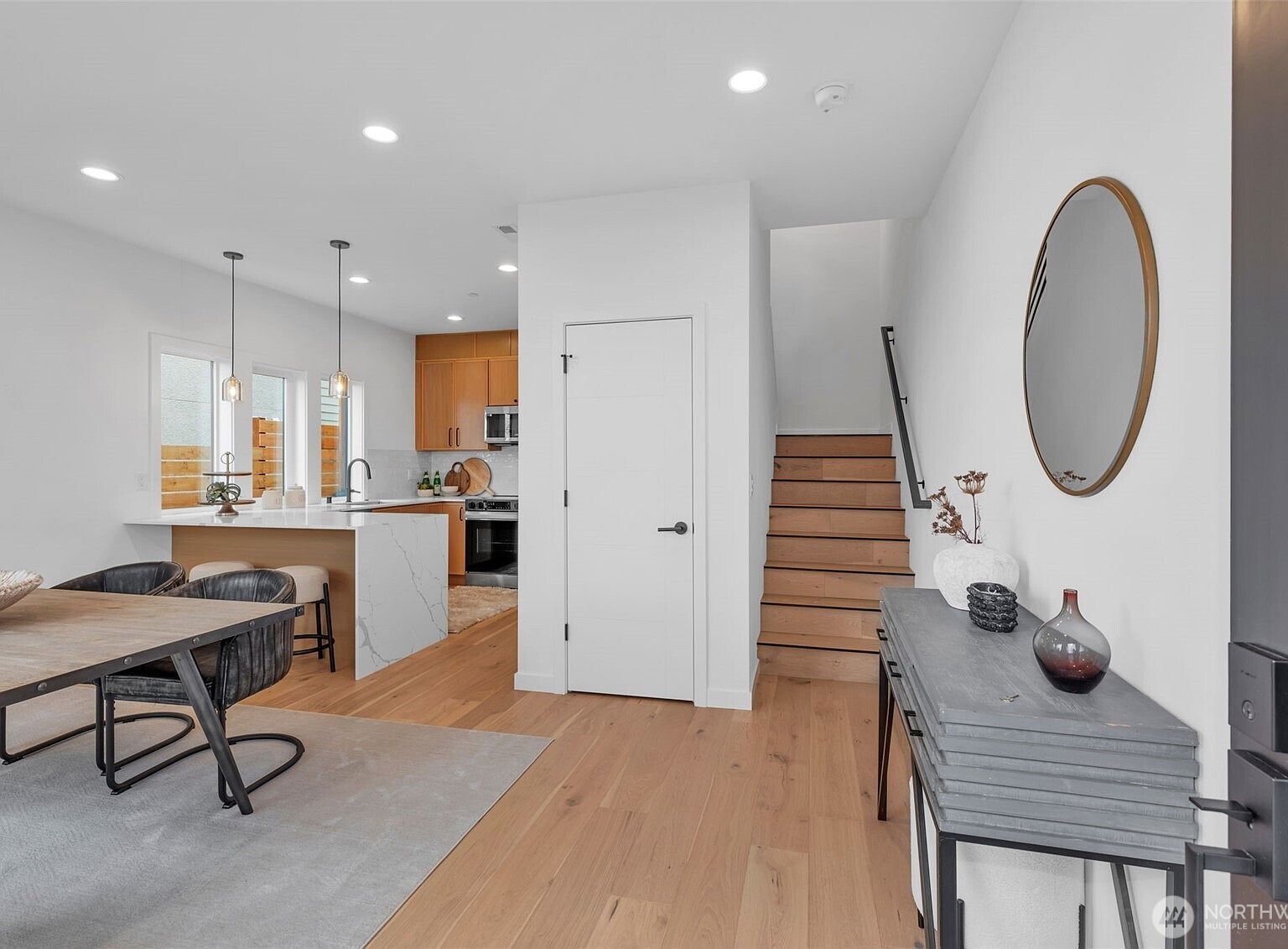 427 19th Ave E Seattle, WA 98112  | New build