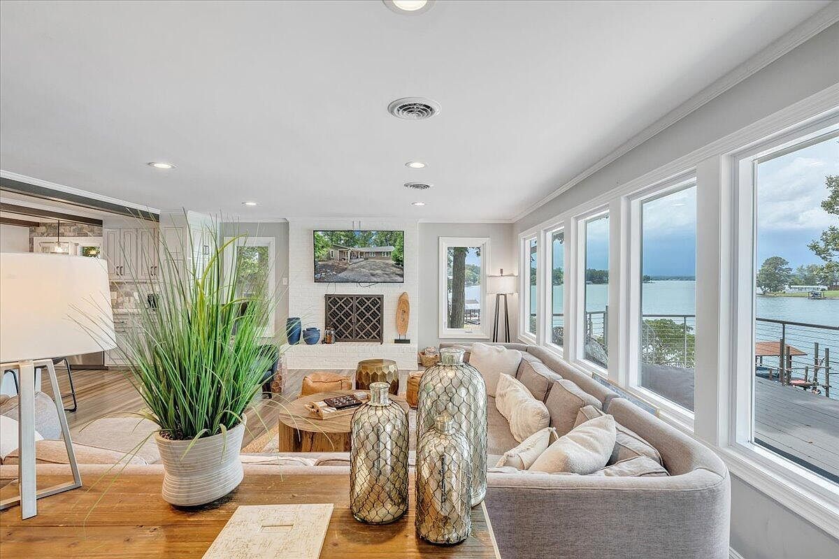 292 Cove Rd Penhook, VA 24137 | Single Family