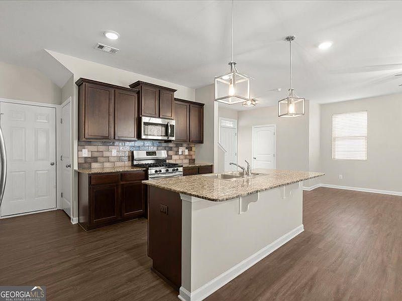 40 Ivey Hollow Cir Dawsonville, GA 30534  | Single Family