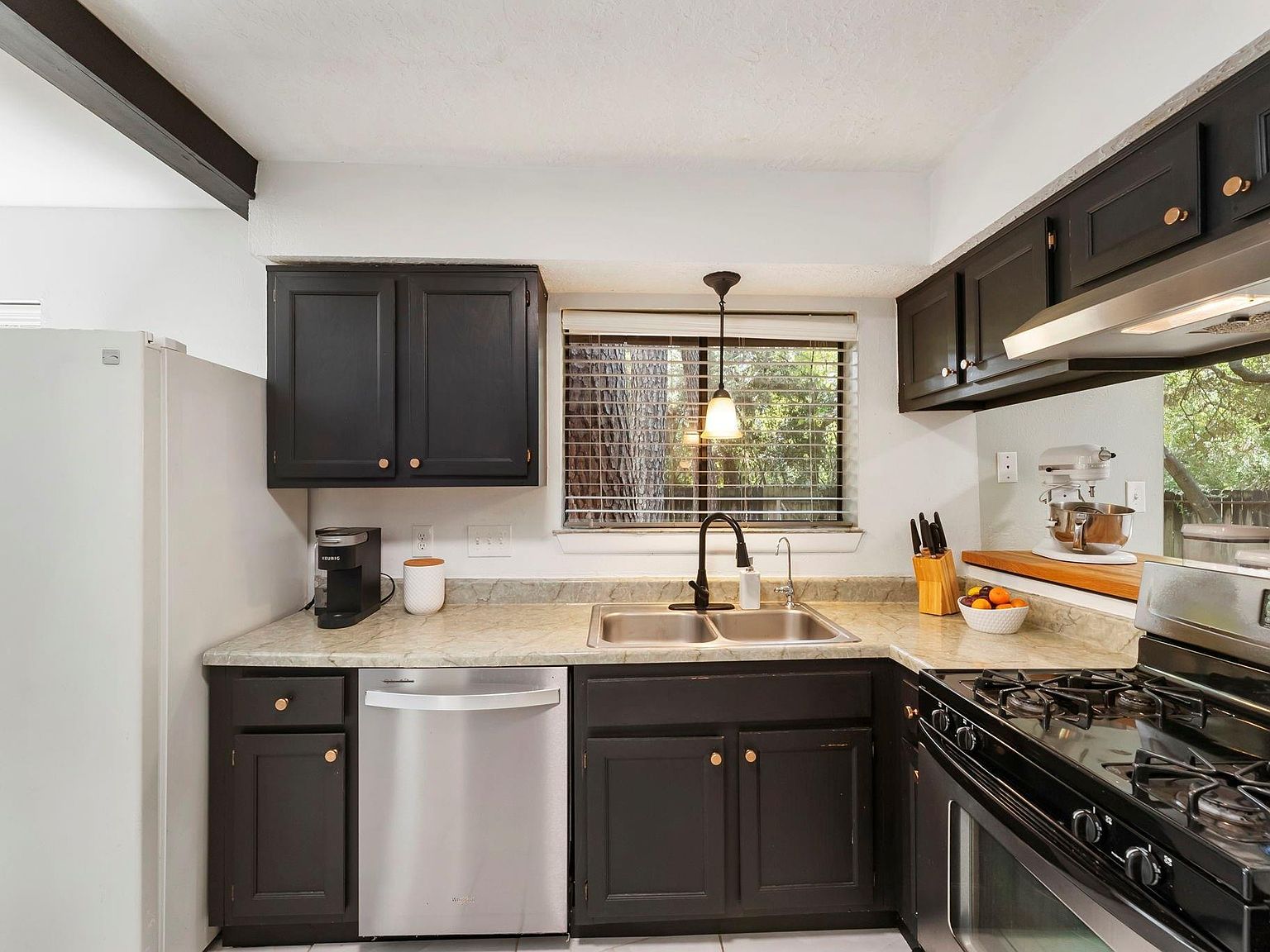 19 Tremont Woods Ct Spring, TX 77381  | Single Family