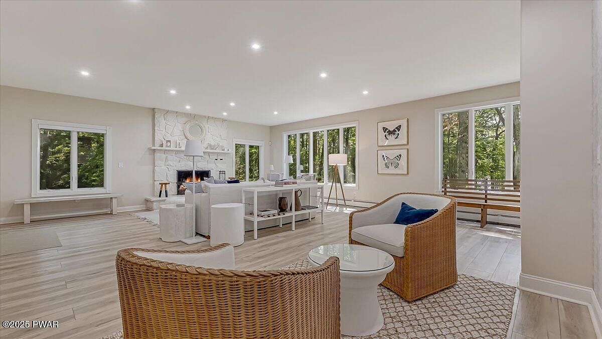 126 N Colony Cove Rd Tafton, PA 18464  | Single Family