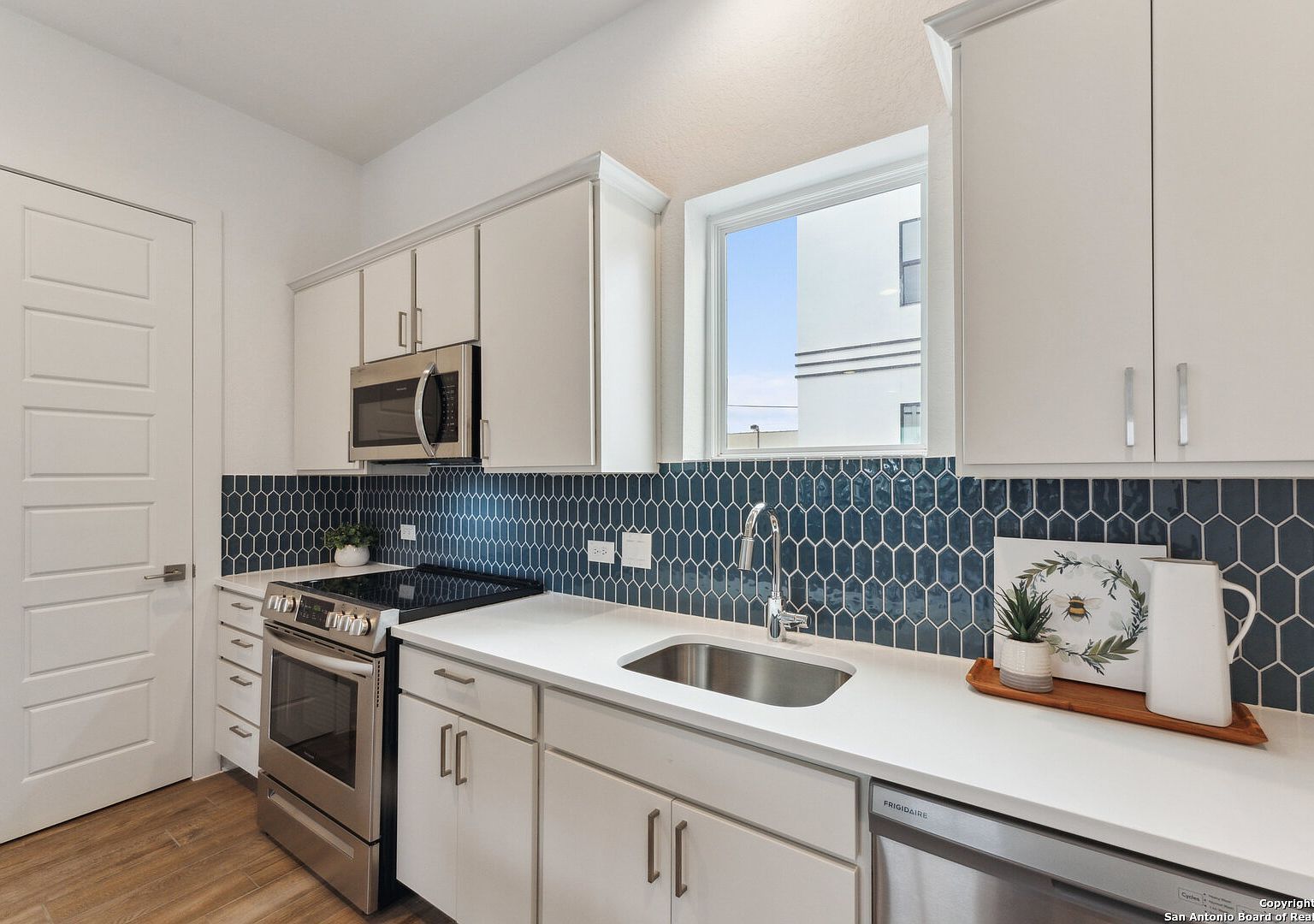 3214 N Elmendorf St #102 San Antonio, TX 78201 | Condominium