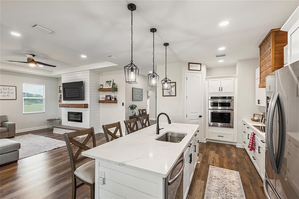 32923 Drake Estates Way Dade City, FL 33525 | Single Family