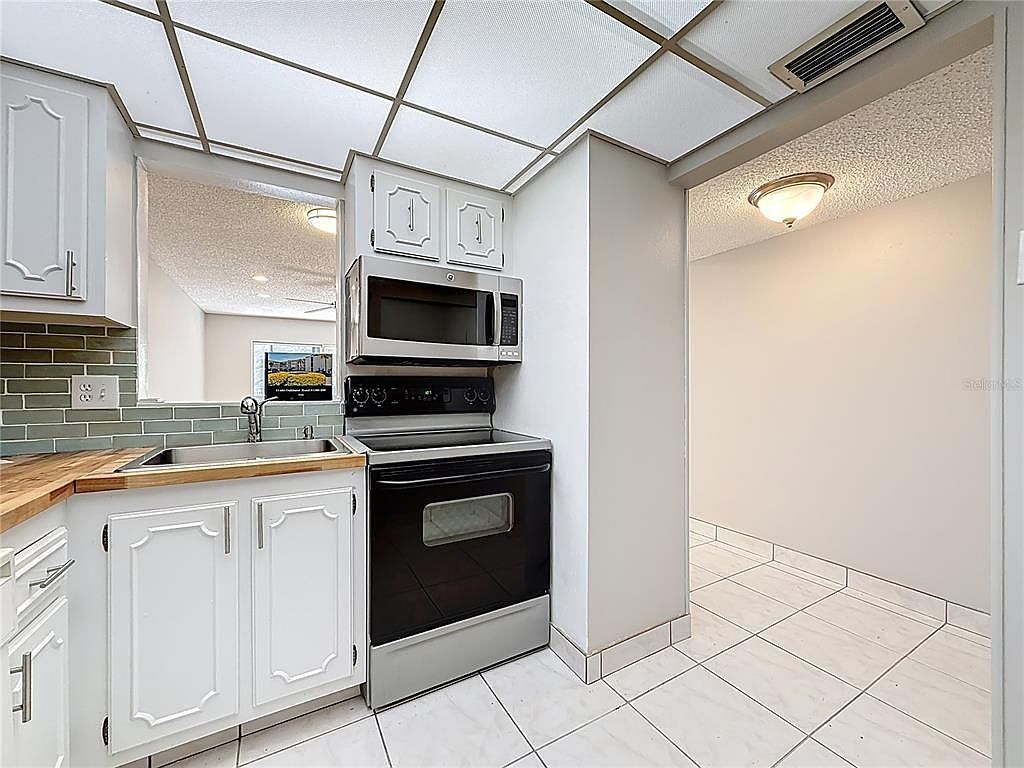 11485 Oakhurst Rd #206 Largo, FL 33774  | Condominium