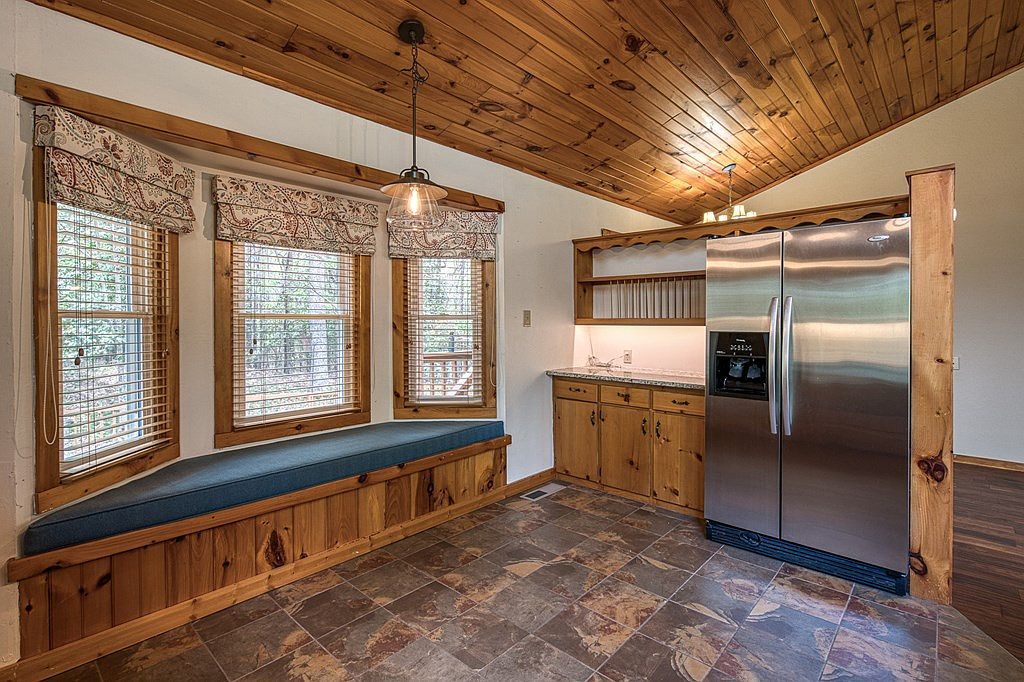 292 Holly Cove Cir Blairsville, GA 30512  | Single Family